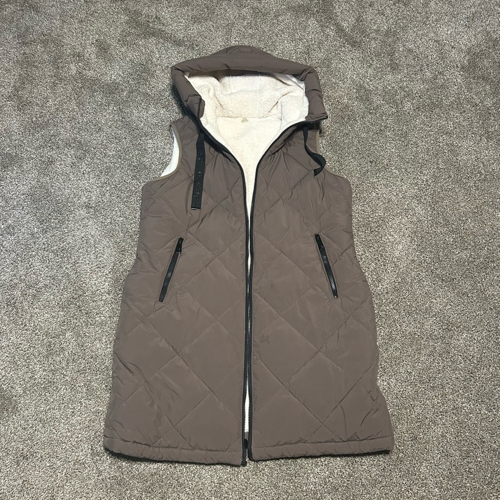 Koolaburra by UGG quilted long vest